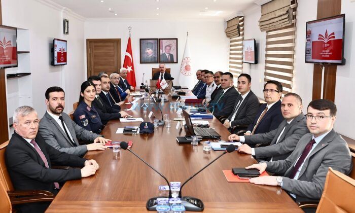 Okullar İçin Bir Araya Geldiler