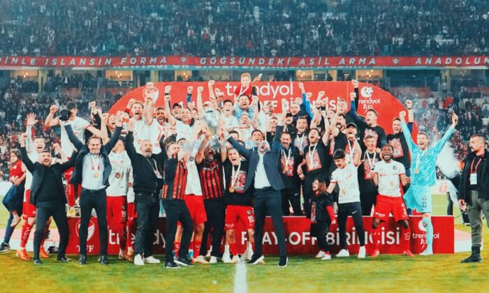 Şampiyonluğun Hikayesi: Çocuklarınız İçin Oynayın