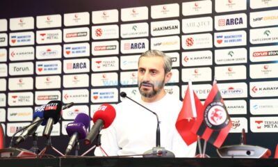 Serkan Özbalta İmzaladı