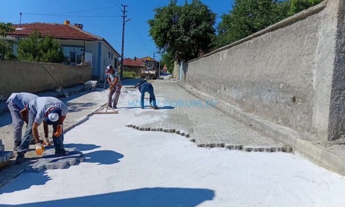 Sungurlu’da Asfalt ve Parke Taşı Onarım Çalışması