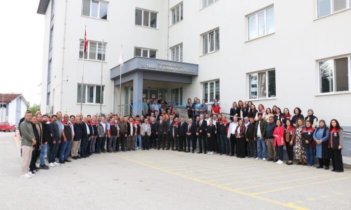 Taş, Mesai Arkadaşlarıyla Bayram Sevincini Paylaştı