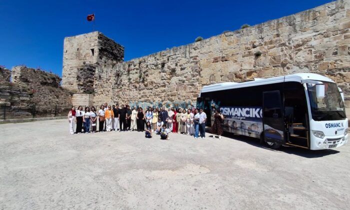 Üniversite Öğrencilerine Gezi İçin Araç Desteği