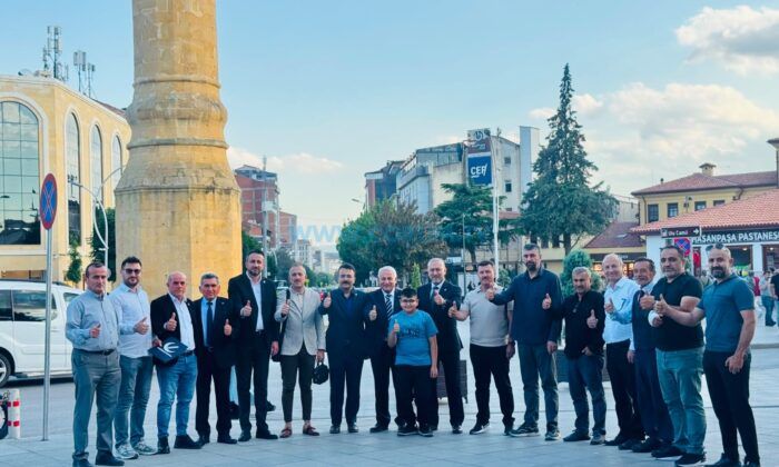 Yeniden Refah Partisi Yeni Üyelerle Güçleniyor