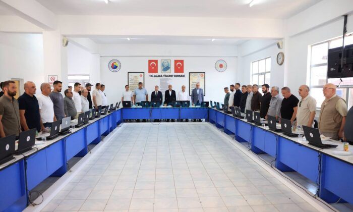 Alaca’da İlk Mahsuller Satışa Çıktı