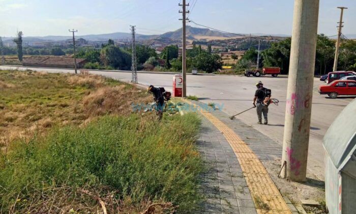 Akçakent Mahallesi’nde Çevre Temizliği Mesaisi