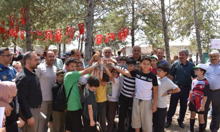 İskilip’te Çocukların Mezuniyet Coşkusu