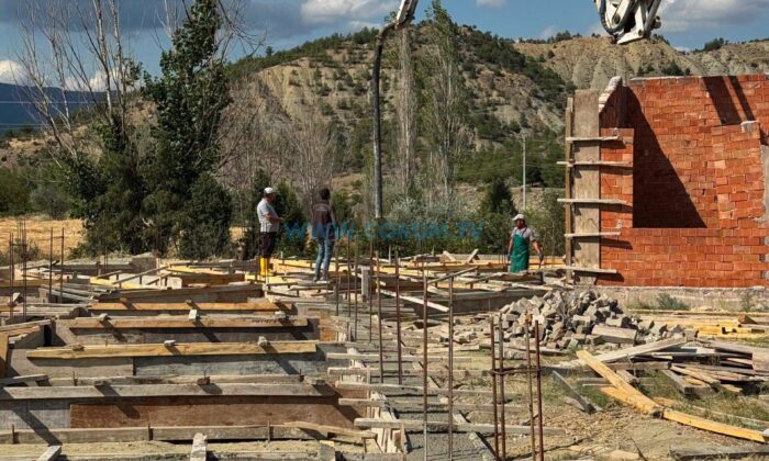 Osmancık’ta At Bakım Evi İnşaatı Tüm Hızıyla Sürüyor