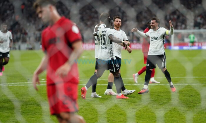Beşiktaş Maçında Bir İlk Yaşandı!