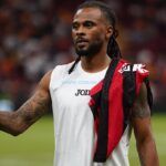 Fredy Gidiyor mu, Kalıyor mu?