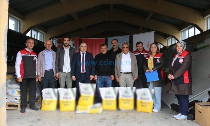 Üreticilere Hibe Destekli Kanola Tohumu Dağıtıldı