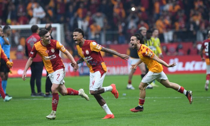 Derbi Bir İlki de Beraberinde Getirdi!