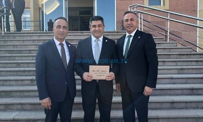 Hamdullah Uğur Yağmur Mazbatasını Aldı