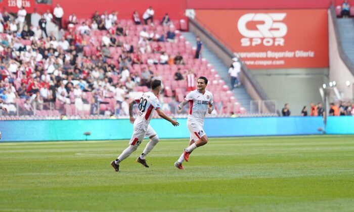 Kırmızı-Siyahlılar Bu Özelliği ile Süper Lig’in Zirvesinde