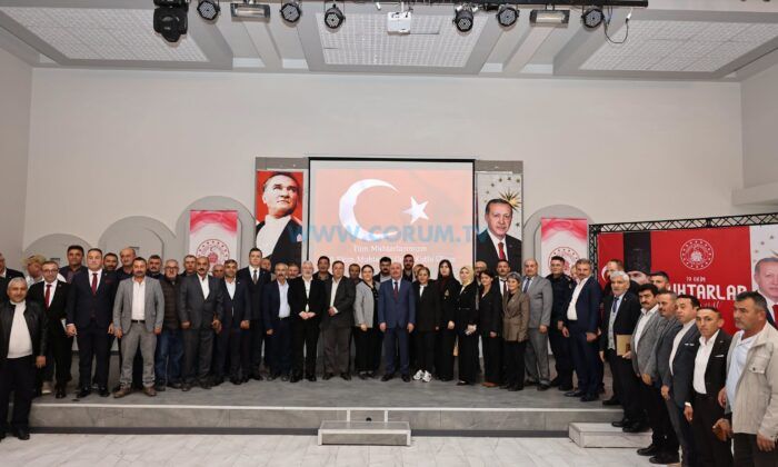 Muhtarlar ve Protokol Yemekte Bir Araya Geldi