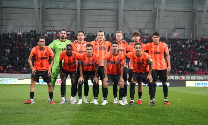 Tecrübeli Oyuncu Ceza Sınırına Geldi!