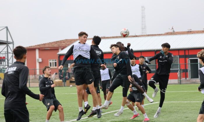 U19’lar da Sahaya Çıkıyor